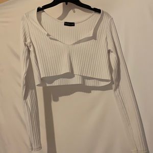 Prettylittlething white long sleeve crop top size 6